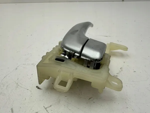 KIA Niro 2019 Oikean puolen sisäoven kahva image 3