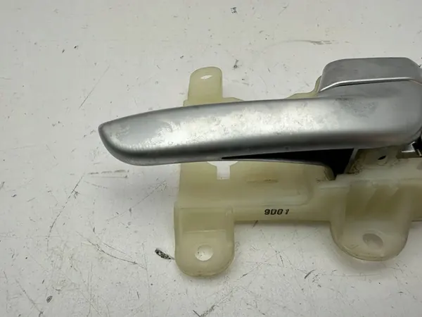 KIA Niro 2019 Oikean puolen sisäoven kahva image 4