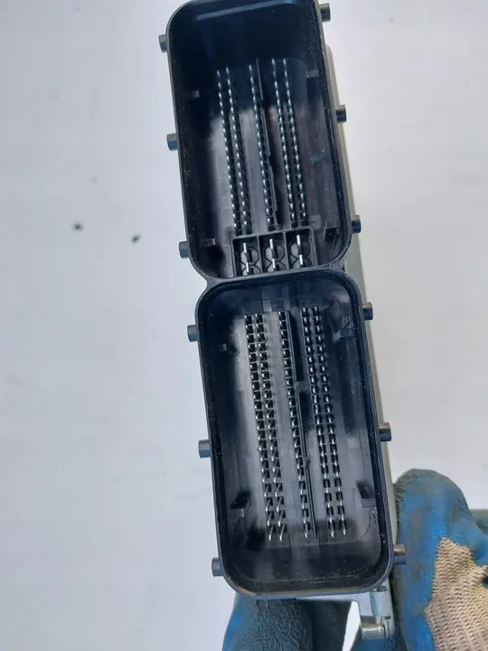 Moottorin ohjausyksikkö Audi A5 8T 1.8 TFSI OEM 8K0906264A image 2