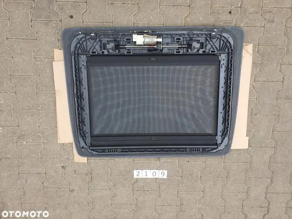 Toit ouvrant Volvo FH4 OEM 84085506, cabine haute image 4