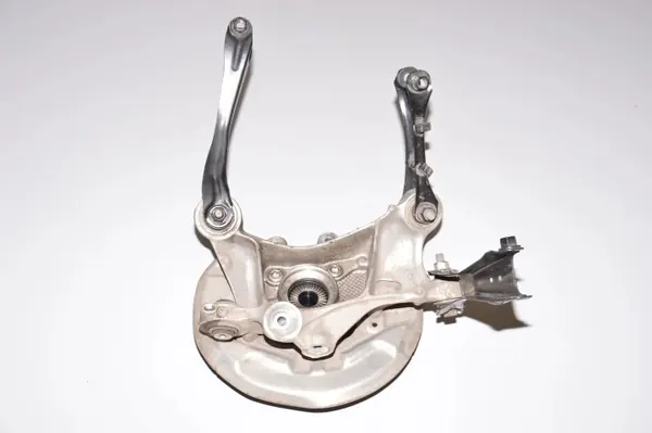 Buje rueda trasera derecha BMW I3 OEM 6867882 - Usado image 5