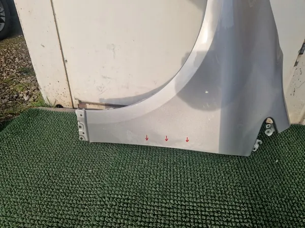 Corolla E21 Sedan - Paraurti anteriore sinistro OEM image 2