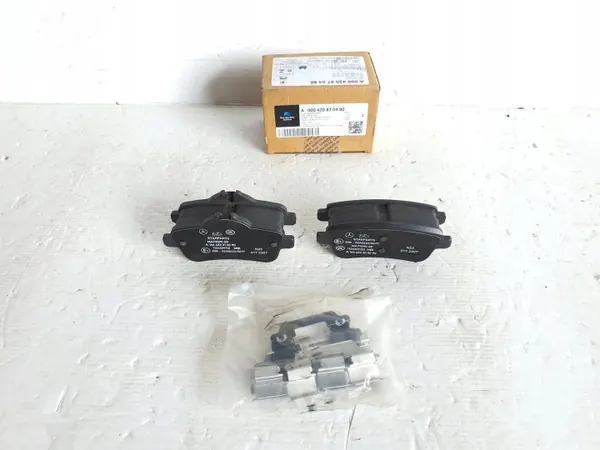Vorderbremsbeläge OEM A000420870490 für Mercedes image 2