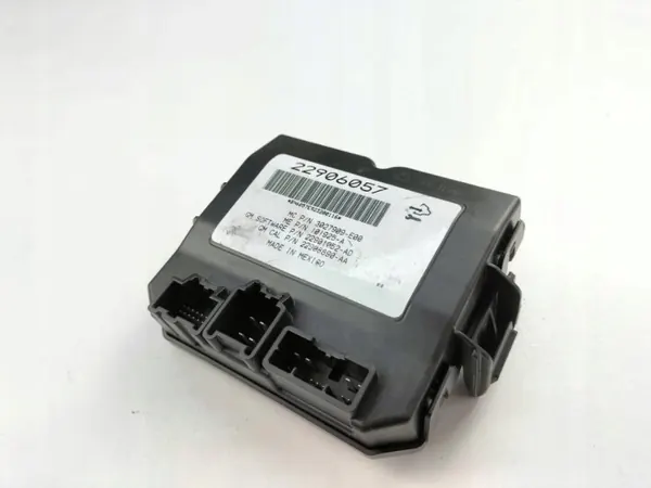 Módulo de control de maletero OEM 22906057 Opel Insignia A image 2