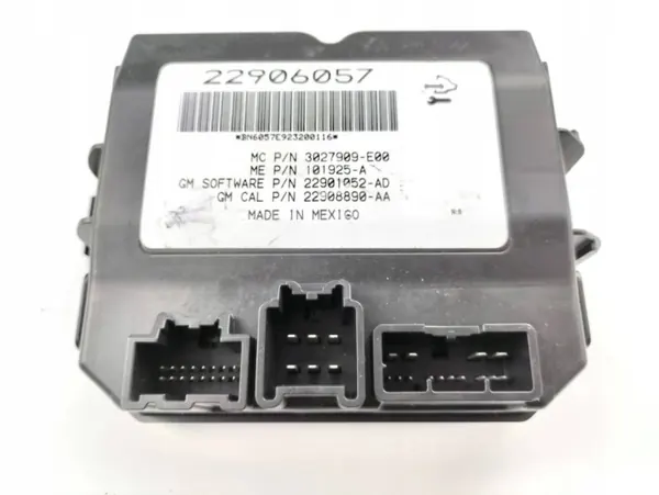Módulo de control de maletero OEM 22906057 Opel Insignia A image 3