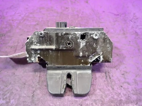 Cerradura maletero Opel Vectra C Familiar OEM Zawada-380311- image 2