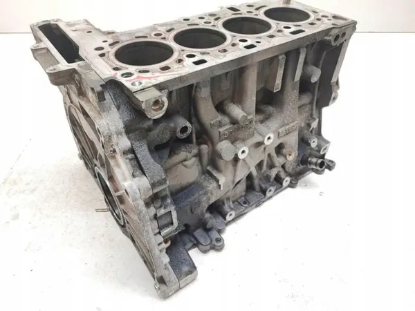 OEM 7823030 Moottorilohko BMW MINI Cooper 1.6D:lle image 4
