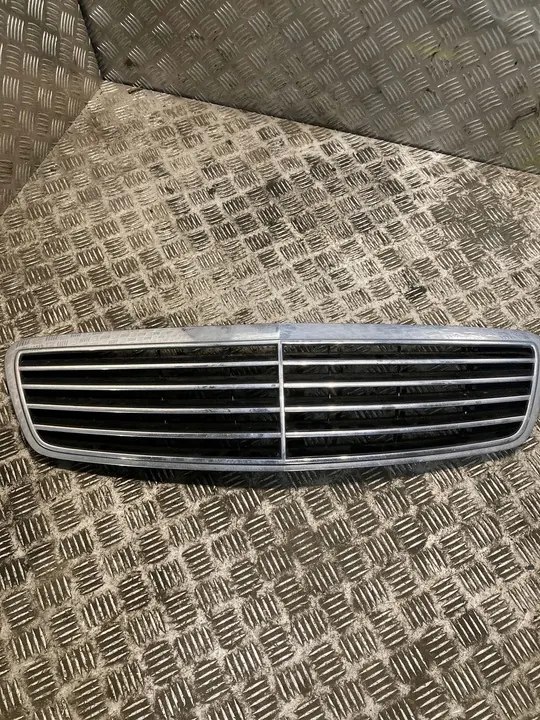 Mercedes-Benz S W220 Rear Bumper Vent Grille OEM image 2