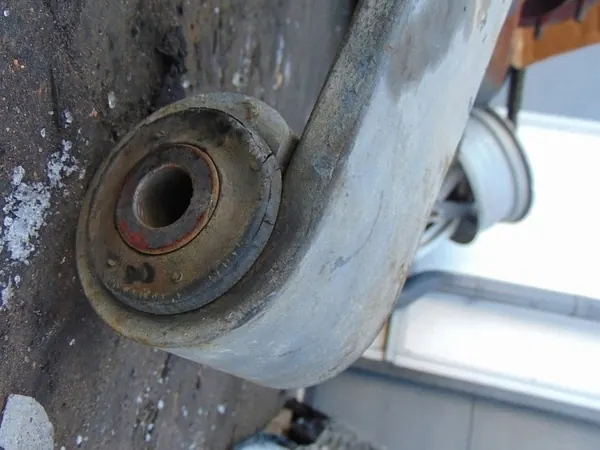 Ressorts à Lames Avant Gauche et Droit Renault Midliner S180 image 10