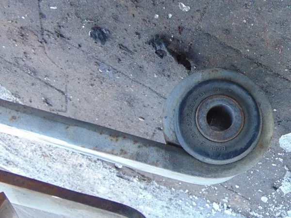 Ressorts à Lames Avant Gauche et Droit Renault Midliner S180 image 9