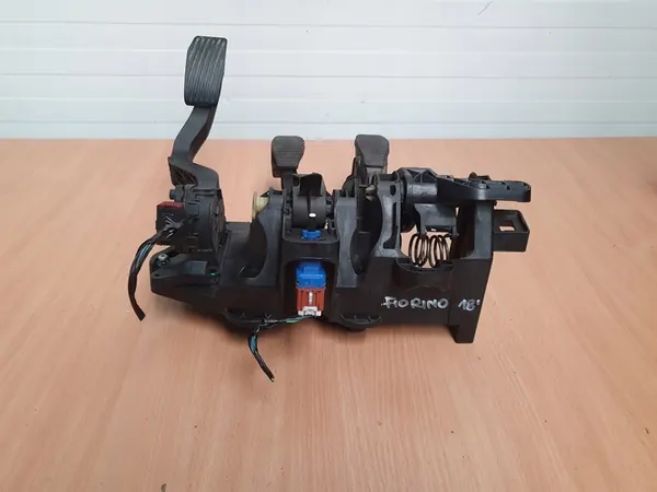 Bremspedalbaugruppe Fiat Fiorino III 1611233 image 7