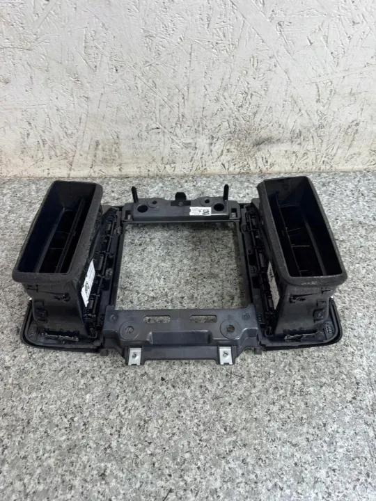 Panneau de ventilation radio OEM 31477275 pour Volvo XC60 II 2017- image 4