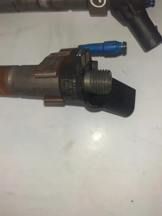 INYECTOR MERCEDES CDI 200 E 213 A6540700187 image 6