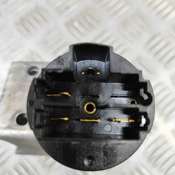 Stacyjka Fiat 500 OEM 521808530 - Peça usada image 7