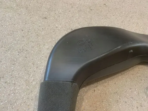 Audi e-tron Luftkanal OEM 4KL819656 - Gebraucht image 6