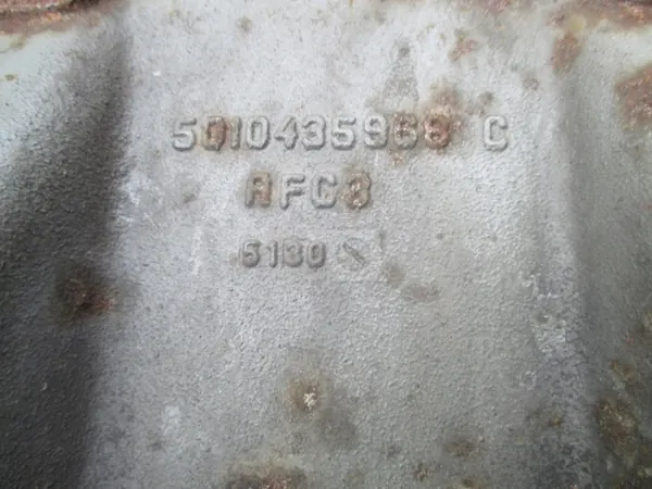 Support ressort arrière OEM 5010435968C Renault Mascott image 5