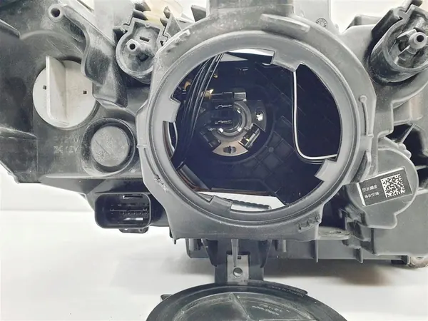 Farol esquerdo BMW 3 F30 F31 Halógeno OEM image 8