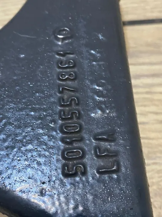 Reactiestangbevestiging OEM 5010557861Q - Gebruikt image 3
