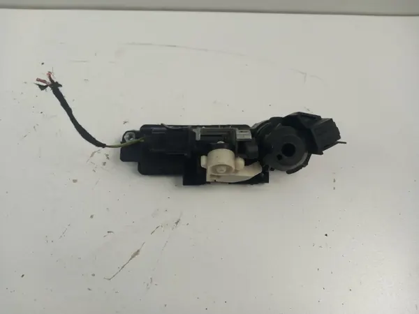 Microinterruptor cerradura maletero Mercedes CLK W209 OEM A2037500693 image 5