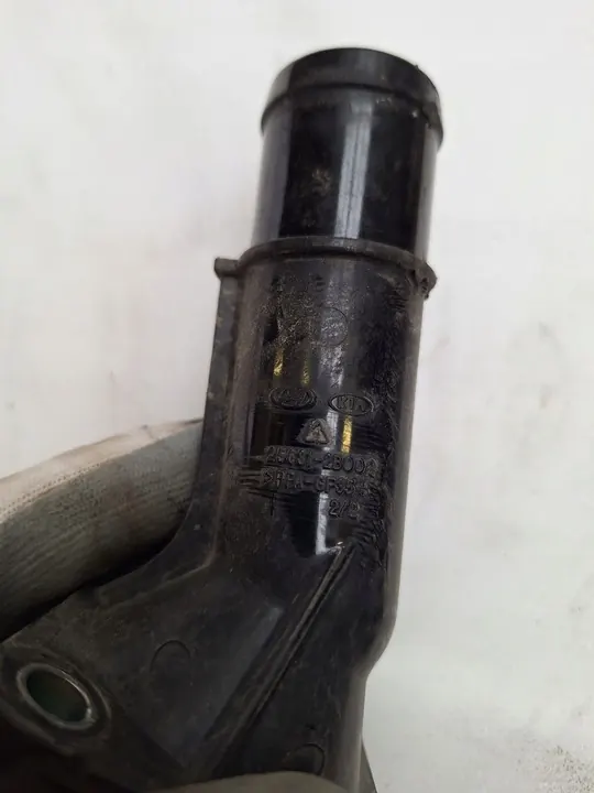 KIA RIO IV Salida de Agua 1.2 25631-2B002 image 2