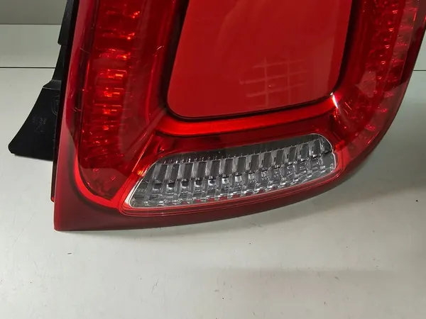 Lámpara Trasera Derecha Fiat 500 Lift 52007422 image 5