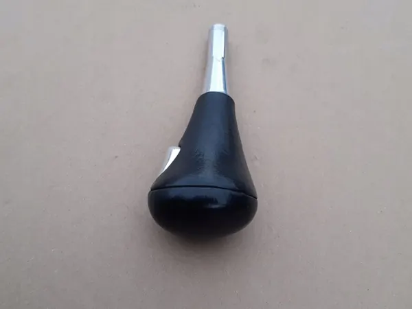 AUDI A8 D2 Växelspaksknopp OEM Svart Läder Begagnad image 4