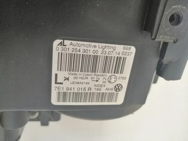 Lanterna esquerda VW T5 Lift image 9