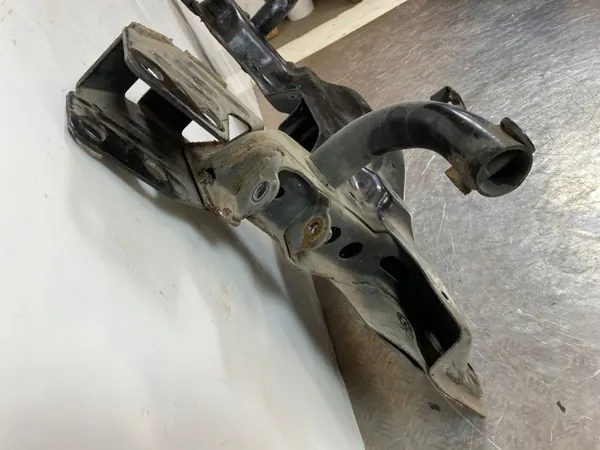 MG ZS Framfjädring OEM FOB48982 - Begagnad image 7