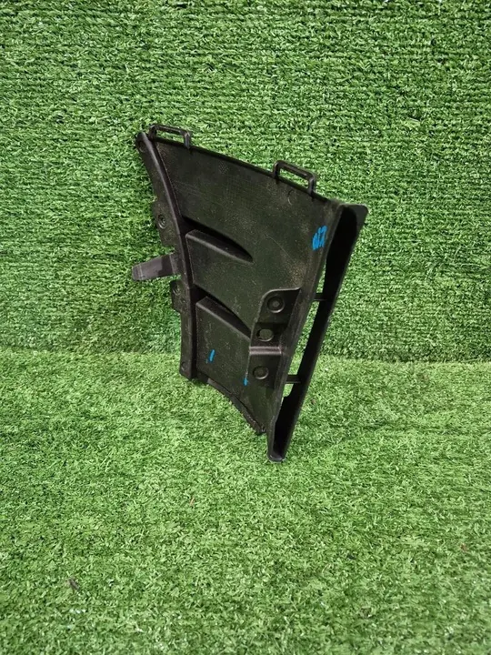 Grille de pare-chocs avant droite MERCEDES W213 AMG image 2