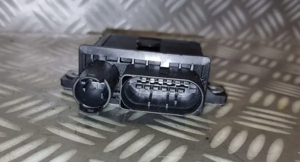 BMW E60 E70 E90 3.0 D Gloeiplug Relais Module 7801201 image 9