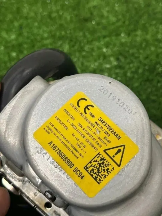 Mercedes-Benz kattotankit OEM 3107706 Käytetty image 8