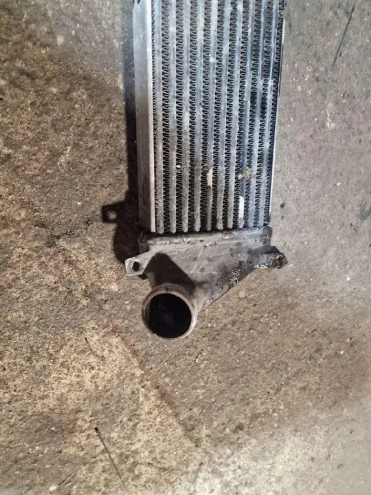 Radiateur d'intercooler OEM 1035048 pour Mercedes-Benz M-Class image 3