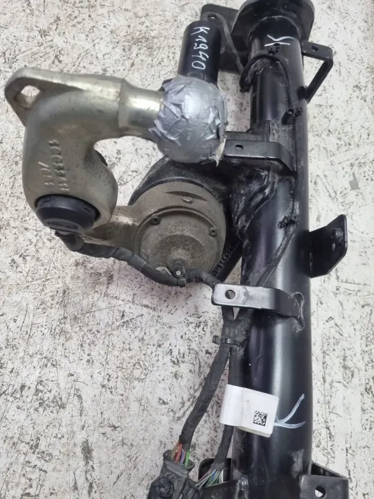 Enganche BMW iX i20 OEM 873818305 - Automático image 3