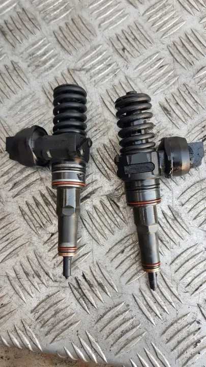 Scheibenwaschpumpe OEM 038130073AK für VW Sharan image 9