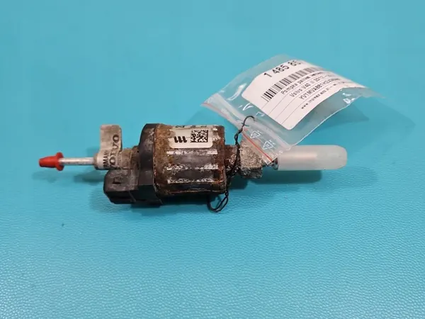 Webasto polttoainepumppu OEM 22451713 Volvo V40 II image 4
