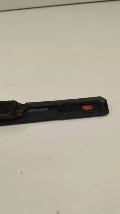 Garniture vitre arrière gauche OEM CK5225597AC Land Rover image 3