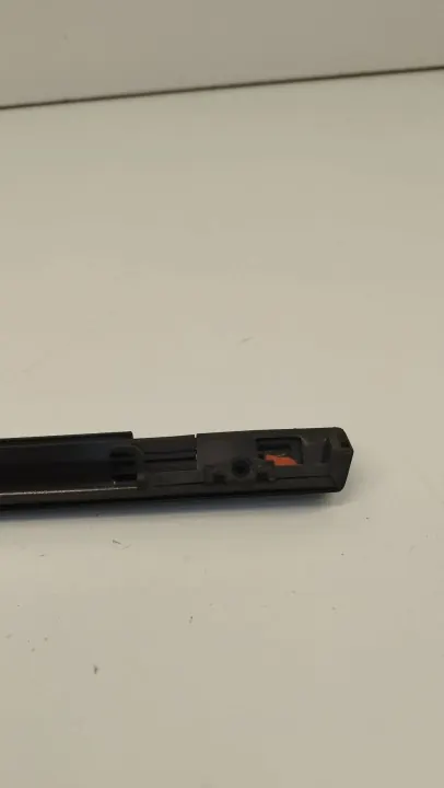 Garniture vitre arrière gauche OEM CK5225597AC Land Rover image 4