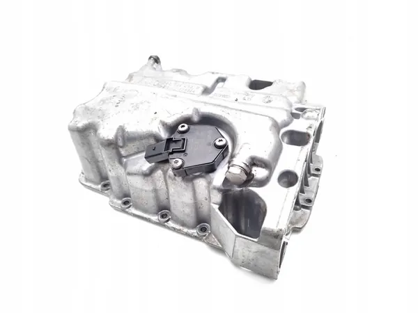 VW Polo Oljetunna 1.0 Bensin 44kW 2016 04C103603C image 4