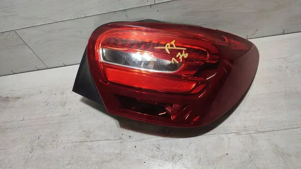 MERCEDES A KLASA 176 LIFT LUZ TRASERA DERECHA image 10