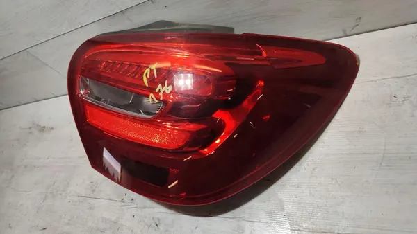 MERCEDES A KLASA 176 LIFT LUZ TRASERA DERECHA image 3