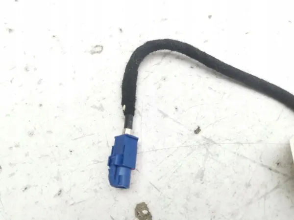 Peugeot 308 USB-uttag OEM 9826717080 - Begagnad image 5