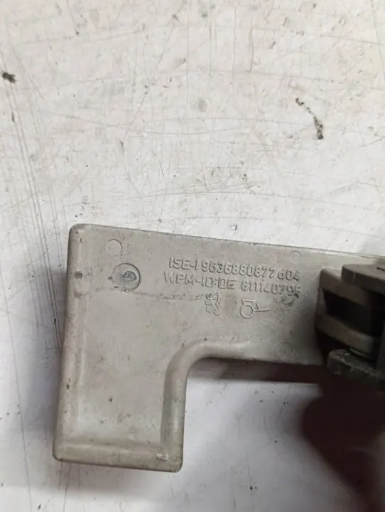 Mitsubishi Colt CC dakvergrendeling OEM 811140795 image 4