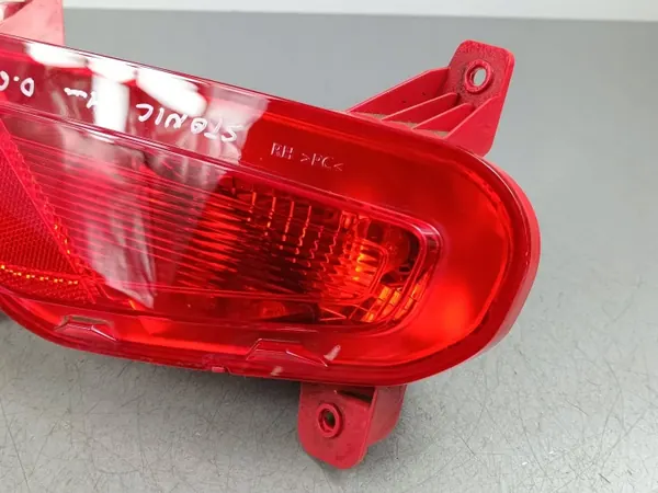 Luz parachoques trasero Kia Stonic OEM 92406E8SE0GN image 3