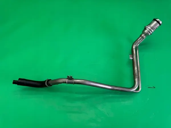 Pescoço de Enchimento Combustível OEM 9A61-9032-BB Ford Fiesta MK7 image 2