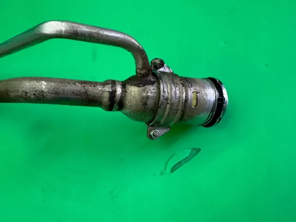 Pescoço de Enchimento Combustível OEM 9A61-9032-BB Ford Fiesta MK7 image 10