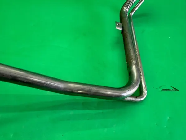 Pescoço de Enchimento Combustível OEM 9A61-9032-BB Ford Fiesta MK7 image 4