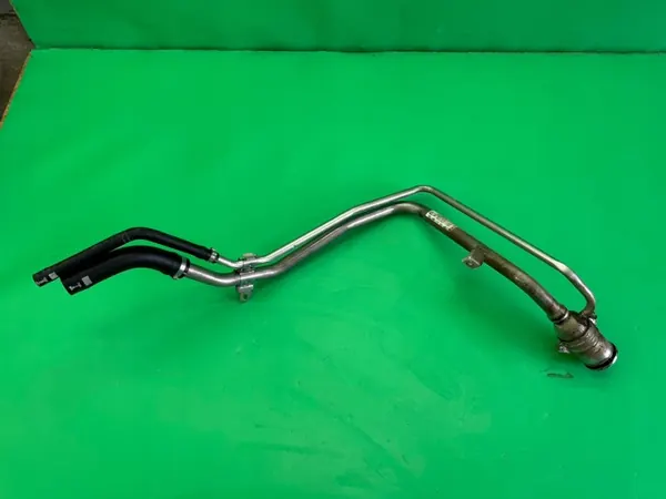Pescoço de Enchimento Combustível OEM 9A61-9032-BB Ford Fiesta MK7 image 6