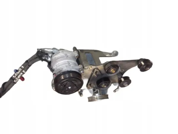 Compresseur Carrier TM150 12V 8PK OEM 18-10156-08 image 2