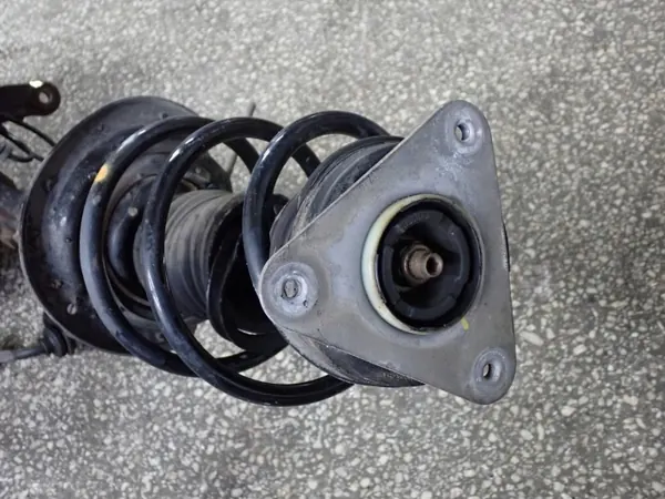 MCPERSON Amortecedor Direito OEM para Renault Clio IV image 3