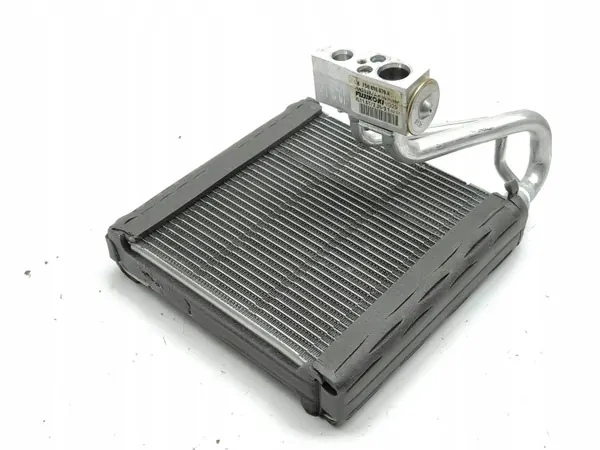 Núcleo calefactor A/C Audi A1 2023 OEM 2Q2816103A image 7